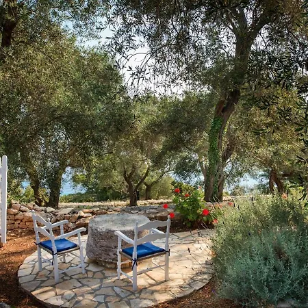 Glyfada Beach Villas Longós