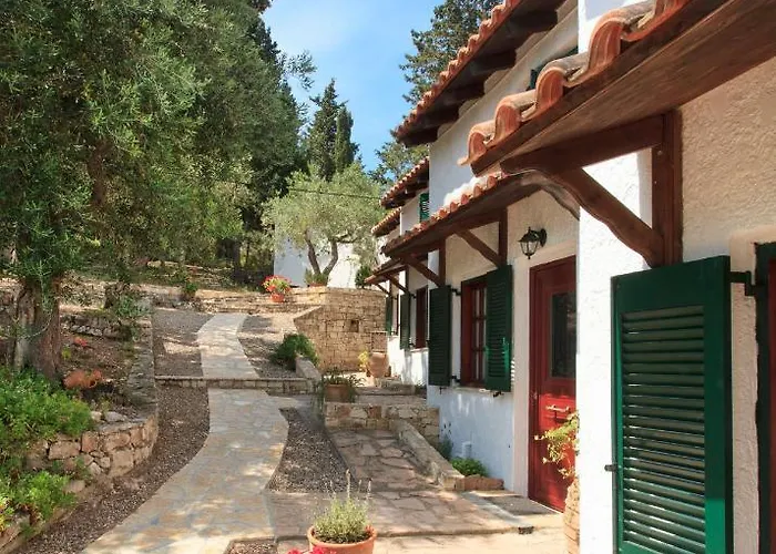 Glyfada Holiday park *